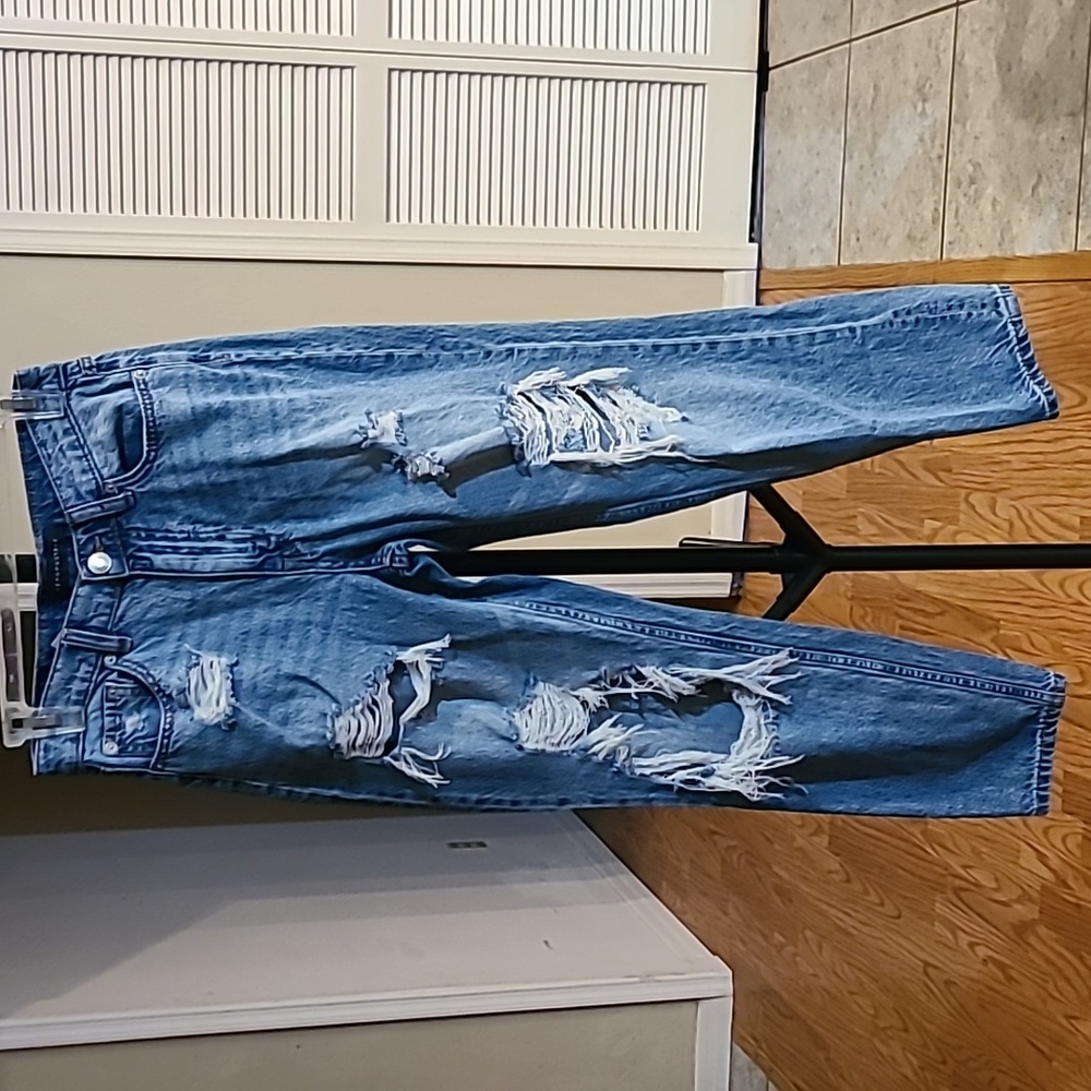 Aeropostale Distressed Mom Jeans Size 2